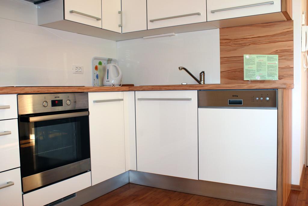 Park Apartments Изола Екстериор снимка