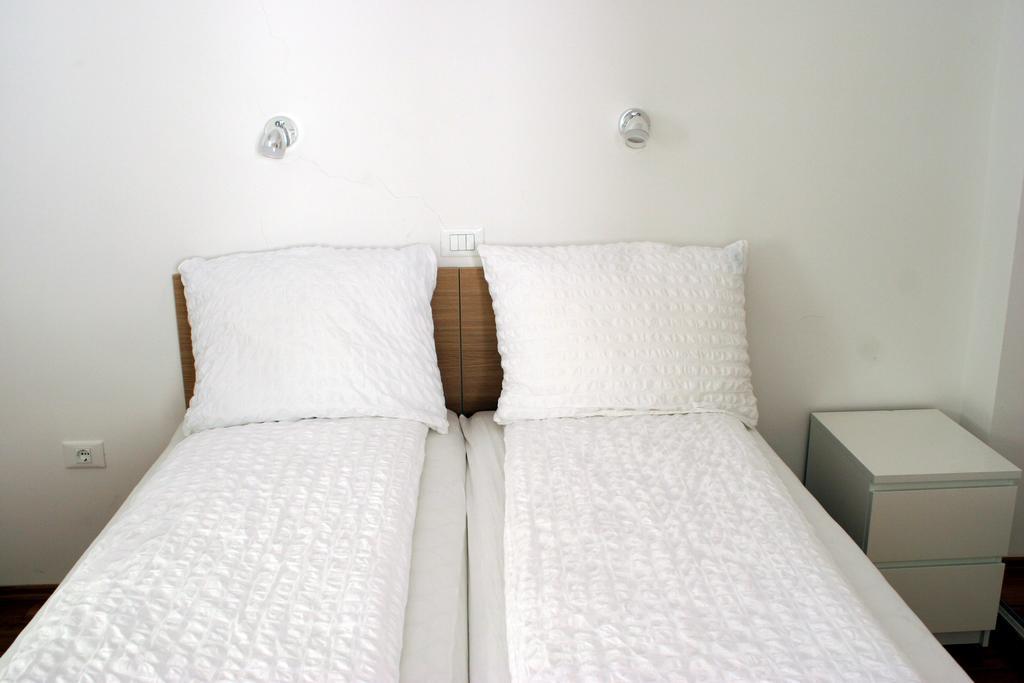 Park Apartments Изола Екстериор снимка