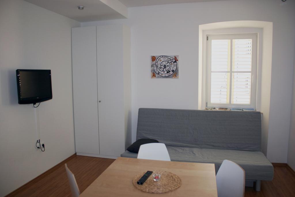 Park Apartments Изола Екстериор снимка